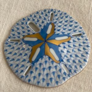 Herend - sand dollar - blue